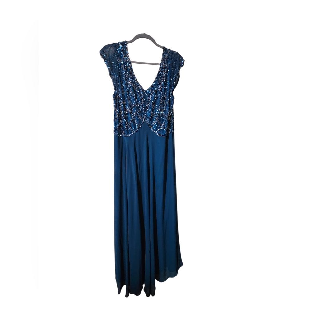 Elegant Blue Sequin Evening Dress
